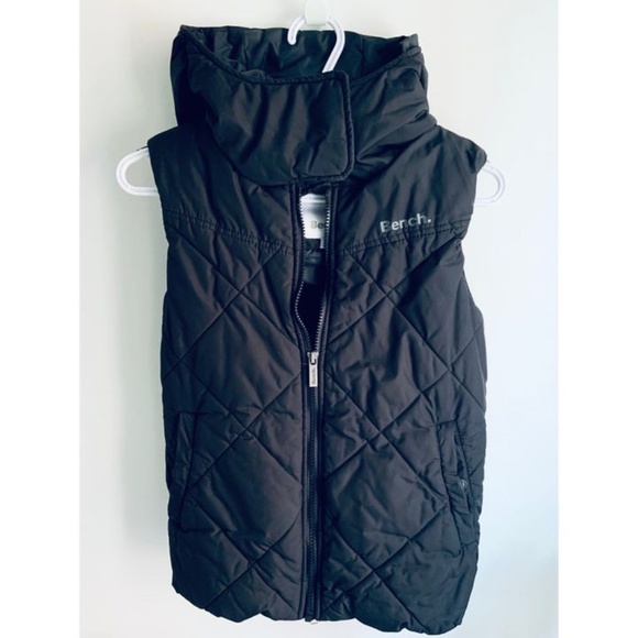 🖤BENCH Sleeveless quilted Black Jacket with Grey Tuque 🖤 - Picture 3 of 10